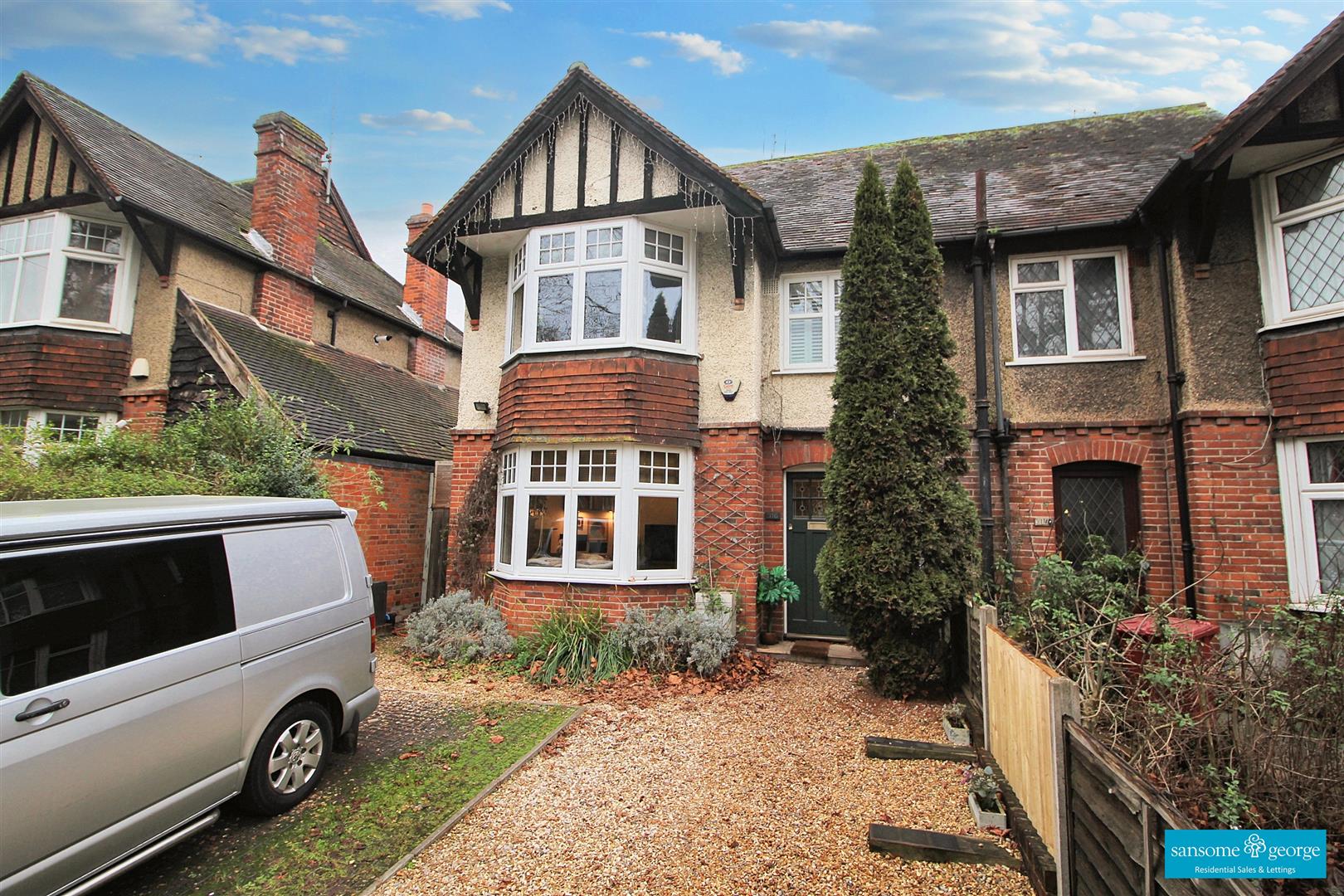 3 bed property in Tilehurst Road, Reading